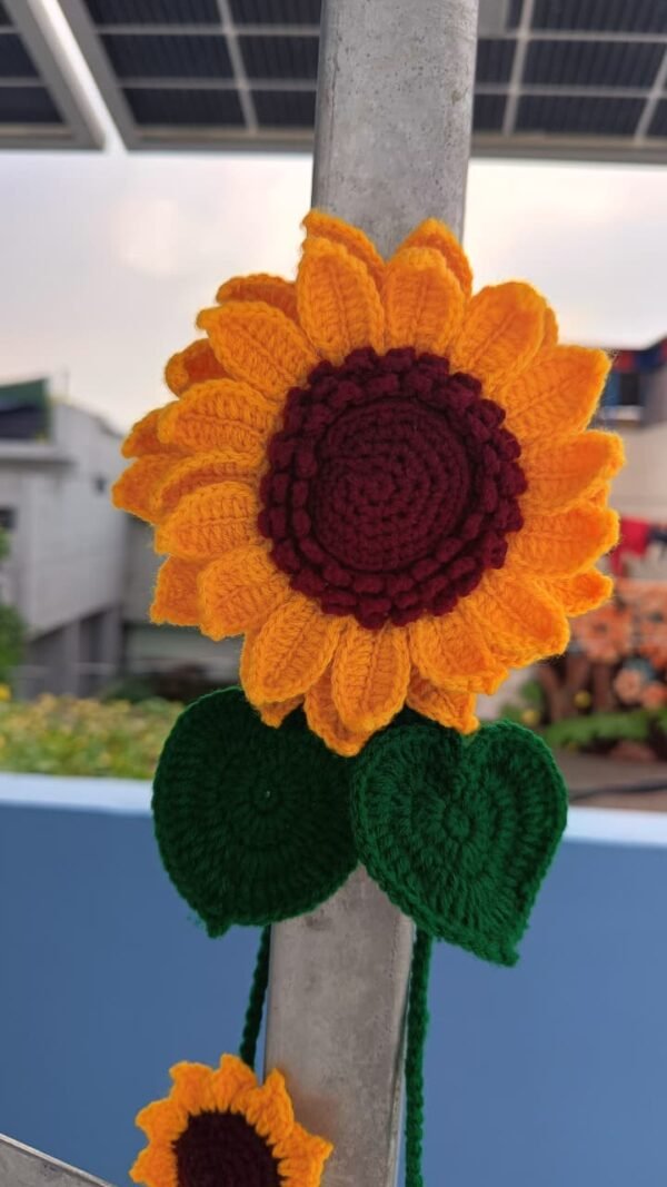 🌻 Handmade Crochet Sunflower Curtain Tieback